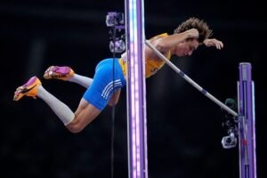 Duplantis gives Japanese fans what they came for—another world record in pole vault
                
                    September 16, 2025