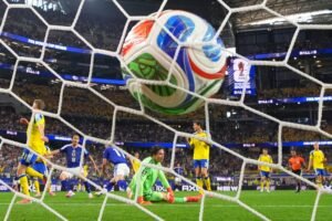 SOCCER/ Japan hits World Cup knockout stage for 3rd straight time
                
                    June 26, 2026
                                        NEW